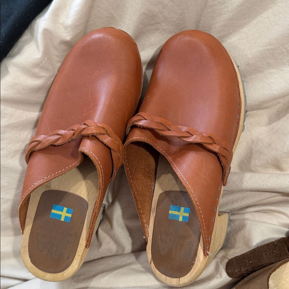 Mia Shoes Brown Leather Clog/Mules